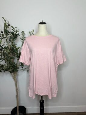 Classic Short-Sleeve Crew Tee in Light Pink